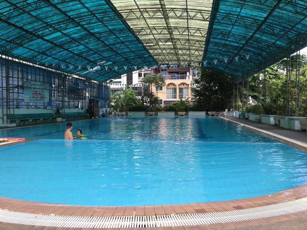 Park Avenue@Huamark Bangkok Kültér fotó